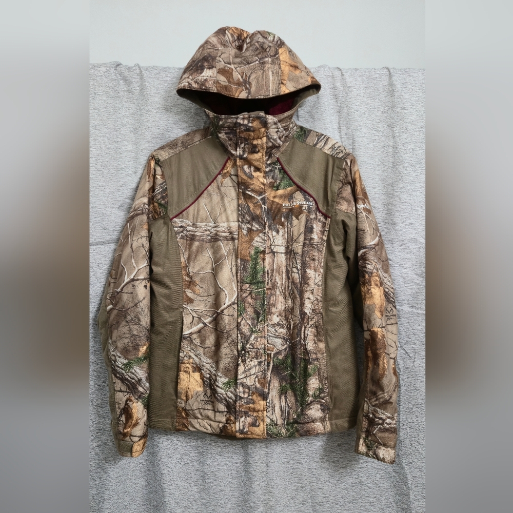 Womans Sz Small Field and Stream Camouflage Hunting Coat Soft Burgandy Lining